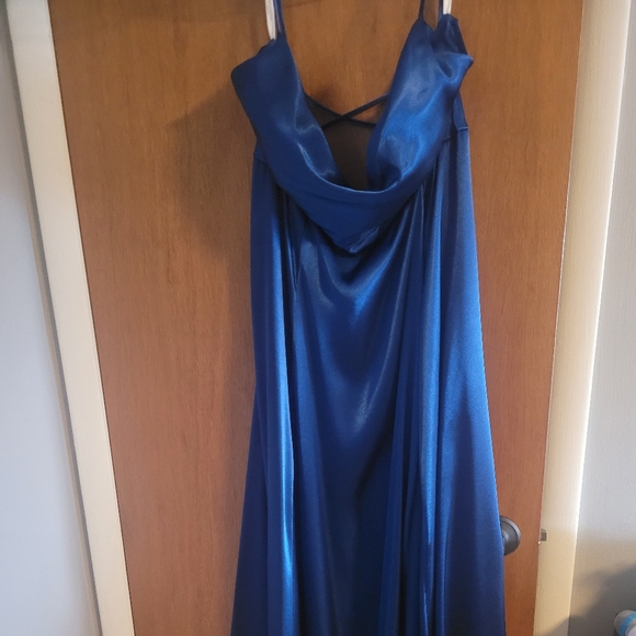 Galina signature bridesmaid dress - Picture 4 of 4